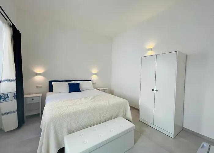 Guest house Via Giardini 3*