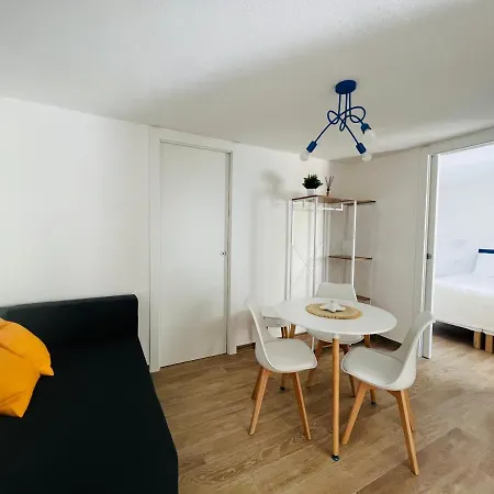 Via Giardini Guest house 3*